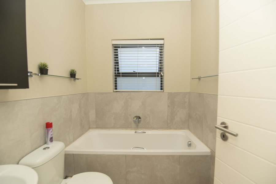 3 Bedroom Property for Sale in Pinelands Eastern Cape